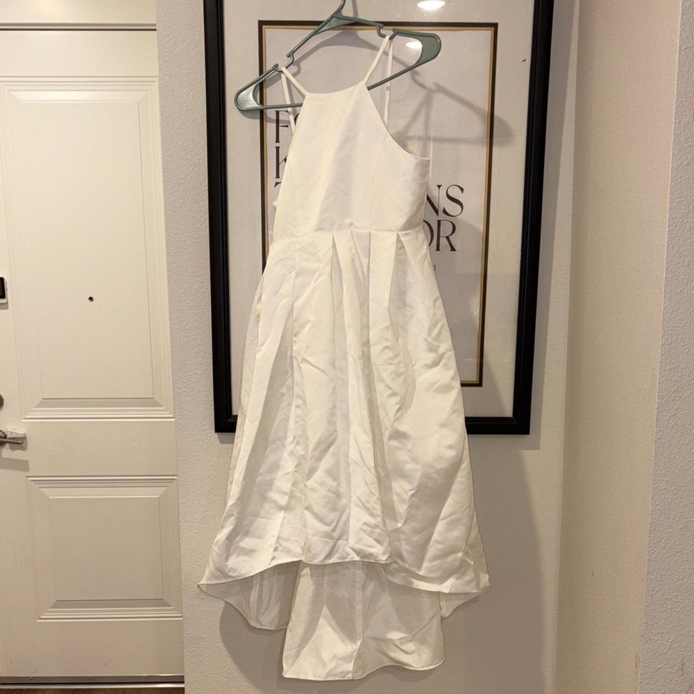 JJs House Elegant Strapless White Dress